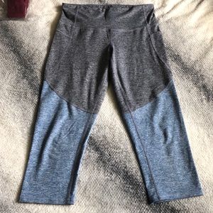 Capri workout leggings